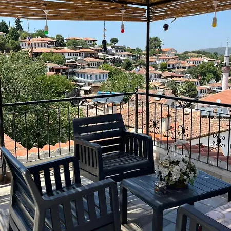 Sirince Larin Ubytování v soukromí